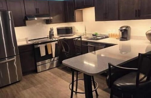 Central Business District Apartment | Charming 1-bedroom apartment with WiFi and AC in Kalamazoo