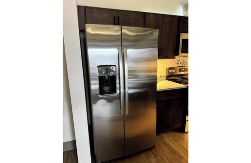 Central Business District Apartment | Charming 1-bedroom apartment with WiFi and AC in Kalamazoo