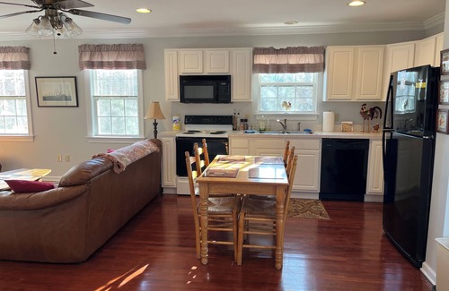 Afton Apartment | Charming 1-bedroom apt in beautiful Afton close to Breweries/Wineries & trails!