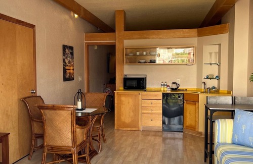 Palm Coast Condo | Charming 1-bedroom condo, 5 min drive to beach in fabulous Palm Coast, Florida