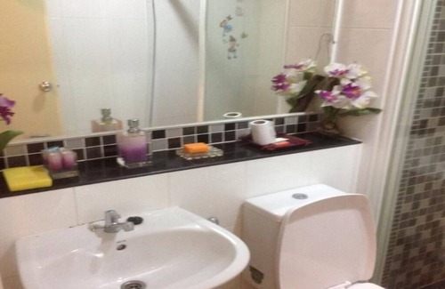 Samsen Nok Condo | Charming 1-bedroom condo in brilliant Bangkok with WiFi, AC