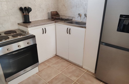 Grahamstown Cottage | Charming 1-bedroom cottage with WiFi and AC in enchanting Makhanda
