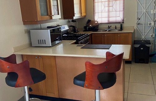 Falmouth House | Charming 1-bedroom house with AC, WiFi in welcoming Falmouth