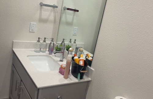 Austin House | Charming 1-bedroom house in marvelous Austin with WiFi