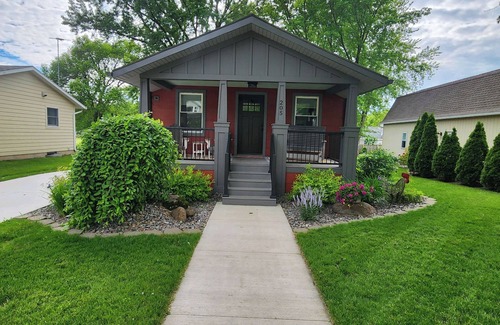 Thorp House | Charming 1-bedroom house in brilliant Thorp with WiFi, AC