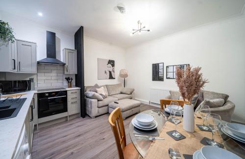 Morley House | Cozy 1-Bedroom Retreat Near Morley Town Center, Leeds
