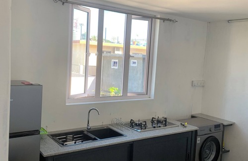 Pamplemousses Apartment | Charming 1-bedroom apartment in Terre Rouge with WiFi