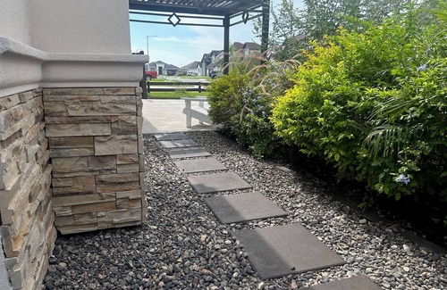 Brownsville House | Charming 1-bedroom private suite with WiFi, AC in serene Brownsville Sleeps 1