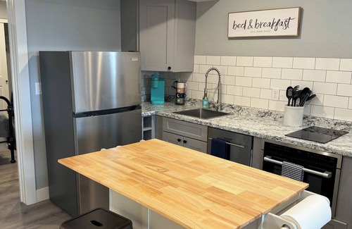 Castle Rock Apartment | Charming 1-bedroom apartment with AC, WiFi in fabulous Castle Rock