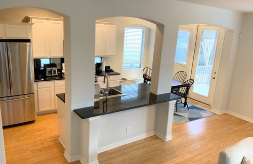Stone Oak House | Charming 1-bedroom in peaceful San Antonio Stone Oak Area