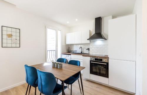 Lodi Apartment | Renovated T2 in Vibrant Cours Julien - Family Friendly Stay