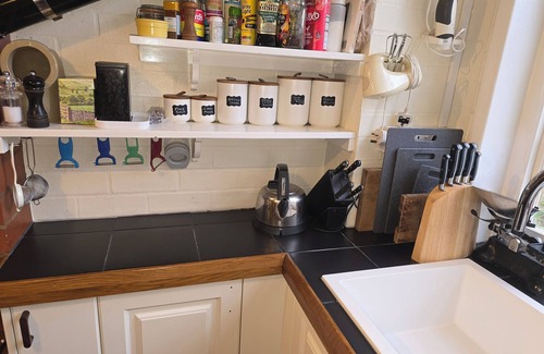 Ledbury Cottage | Charming 16th Century Country House in Bosbury