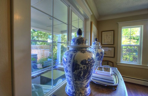 South Colby House | Inviting 1920's English Cottage with Scenic Water Views