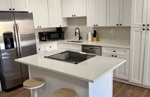 Hale Condo | Charming 1BR Retreat in Denver