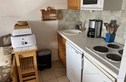 Les Angles Apartment | Cozy Apartment Les Angles: Ideal for Families & Pets