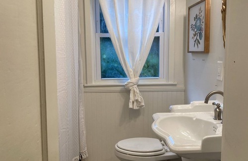 Monroe House | Pet-Friendly Retreat Near ULM with Rave Reviews!
