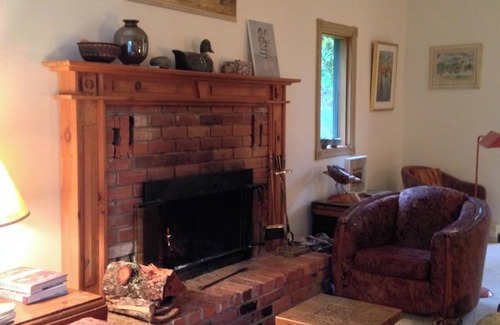 Ganges House | Cozy 2-Bedroom Cottage Rental Near Ganges for Summer Getaway