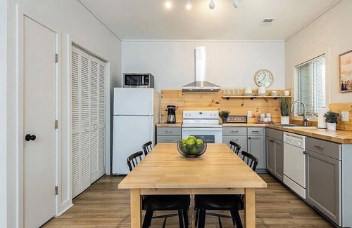 Roseland Condo | Charming 2-bedroom condo in beautiful Wintergreen Resort