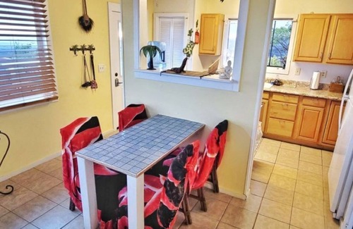 Kona Gardens Estates Cottage | Charming 2 bdr cottage in Ocean View - 30 min to Black Sands Beach 45 to Volcano