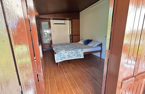 Andhakaranazhy Bed & Breakfast | Charming 2 Beach front bedroom B&B with AC, WiFi in Marari Arthunkal