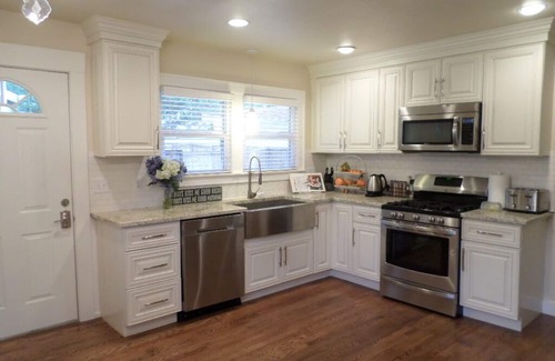 Olde Town House | Pet-Friendly Craftsman Steps from Downtown Issaquah