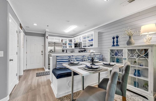 Pawleys Island Condo | Pet-Friendly 2 Bed Retreat near Pawleys Island Beach