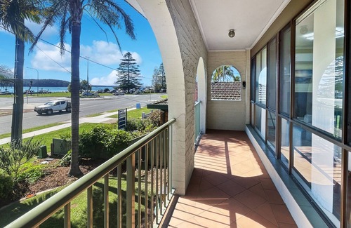 Batemans Bay Apartment | Guest Rated 10/10: Stylish Apartment with Bay Views