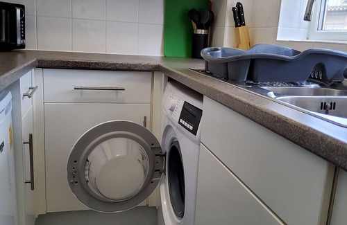 Norwich Apartment | Inviting 2-Bed Apartment in Norwich with Pet-Friendly Options