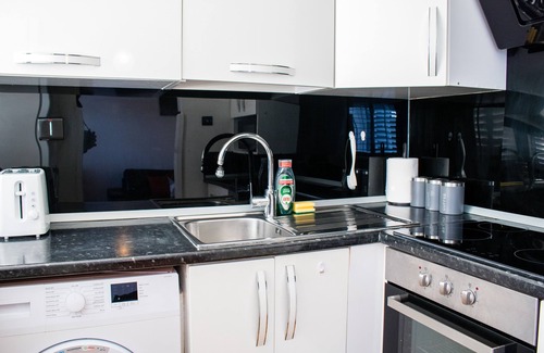North End Apartment | Stylish 2-Bed Furnished Apartment in Central London