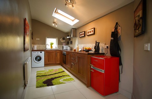 Kealkill Cottage | Relaxing 2-Bed House with Ocean Views at Cupid's Cottage