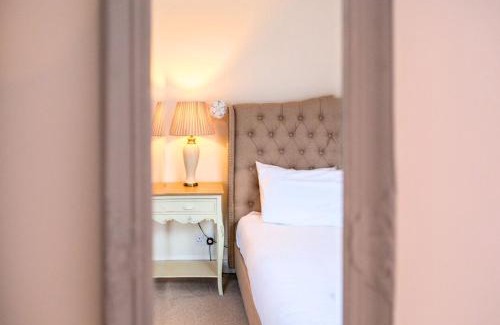 Tewkesbury House | Family-Friendly 2 Bed House in Tewkesbury Centre