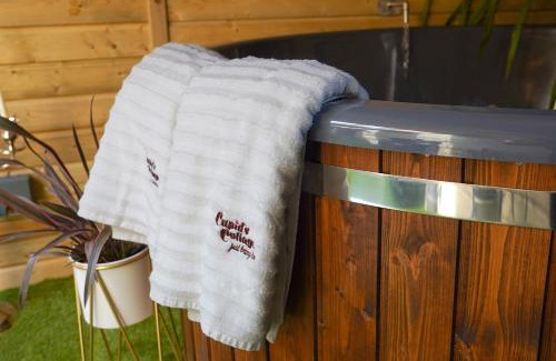 Kealkill House | Idyllic 2-Bed House with Hot Tub in West Cork - Cupid's Cottage