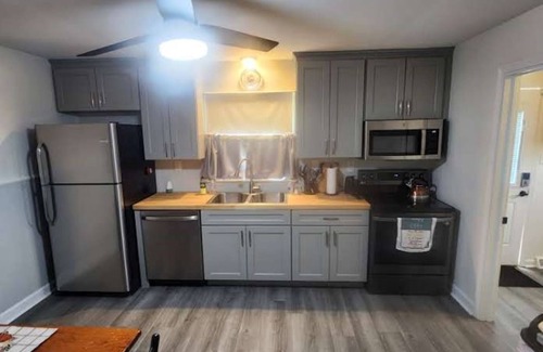 Mechanicsville House | Charming 2-bedroom house with WiFi, AC in welcoming Mechanicsville