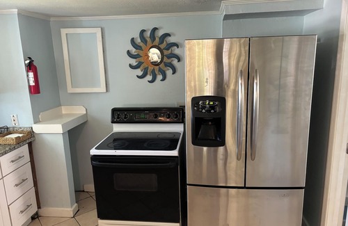 Northeast Virginia Beach Apartment | Charming 2-bedroom apartment in fabulous Virginia Beach with WiFi, AC