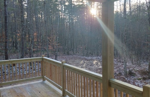 Jay House | Charming 2-bedroom, 2.5 bathroom house with fireplaces in tranquil Jay with WiFi