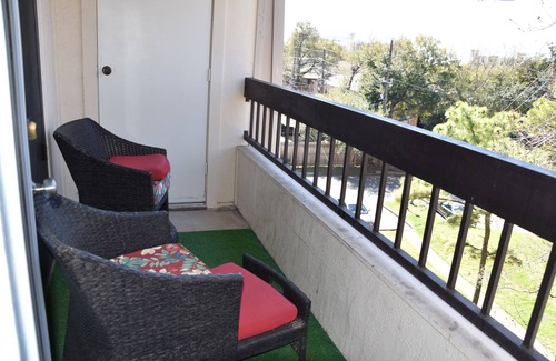 Texas Medical Center Condo | Charming 2 bedroom 2 bath condo in Houston Medical Center.
