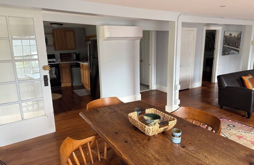 Mount Marion Apartment | Charming 2-bedroom apartment in lovely Rosendale, just off the rail trai.