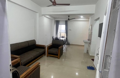 Sualkuchi Apartment | Charming 2-bedroom apartment with AC, WiFi, 2mins from Guwahati Airport