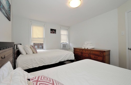 Ocean Hill Apartment | Charming 2-bedroom apartment in Brooklyn