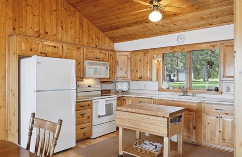 Crosslake Cabin | Charming 2-bedroom cabin with 1-bedroom bunk house on the WFC in Crosslake!