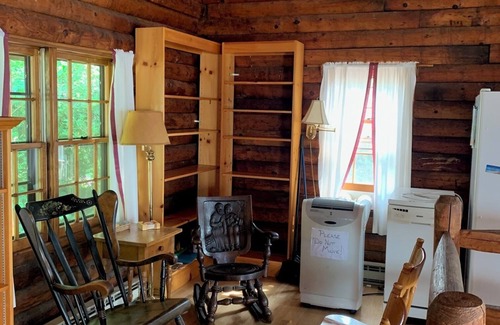 Penn Yan Cabin | Charming 2-bedroom cabin on Keuka Lake close to Penn Yan & the Keuka Wine Trail