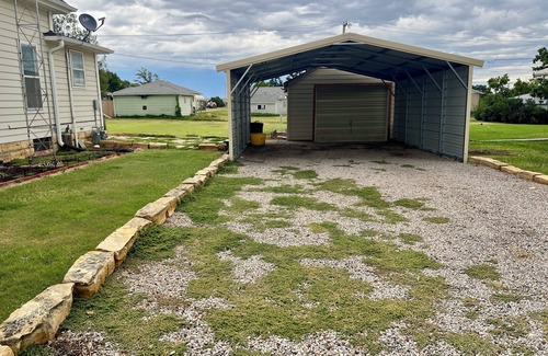 Lucas Cottage | Charming 2-bedroom cottage in Lucas