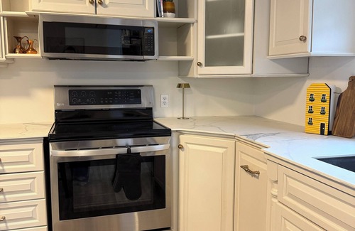 Downtown St. John's Apartment | Charming 2-bedroom downtown apartment