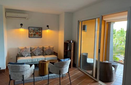 Port Chambly Villa | Idyllic 2-Bedroom Villa with Pool and Ocean View in Port Chambly