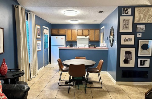 Hernando House | Inviting 2 Bedroom House with Breakfast & Child-Friendly Amenities