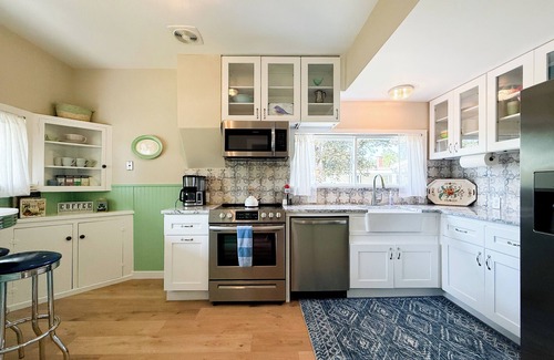 Carlton House | Charming 2-bedroom house in tranquil Carlton with WiFi, AC