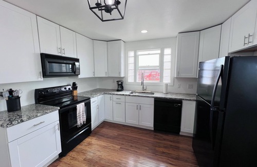 Center House | Charming 2-bedroom house with WiFi in Center