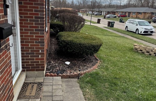 Dayton House | Charming 2-bedroom house with WiFi and AC in Dayton