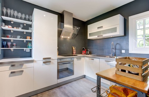 Antibes House | Inviting 2-Bedroom Retreat with Pool and Tennis Access