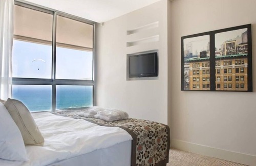 Acre Apartment | Seaside 2 Bedroom Suite with Pool and Family-Friendly Vibes